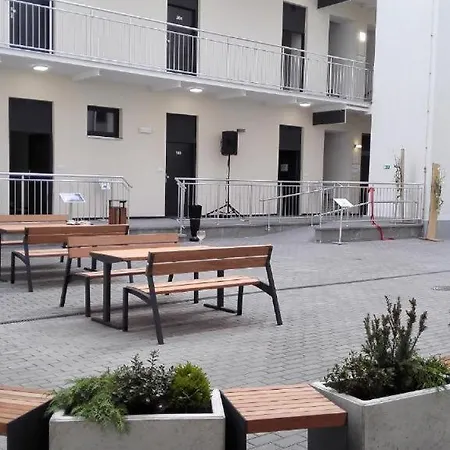 Apartmans In The Center With Privat Parking 아파트 *