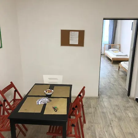 Apartmans In The Center With Privat Parking 아파트 *